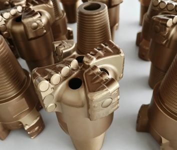 PDC Drill Bit with polycrystalline diamond cutters for oil gas